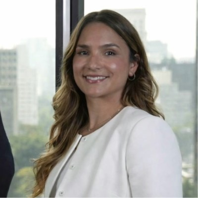 Thais Lobato - promovido para Director of People Analytics